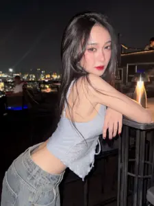 Auie Pornsawan 25