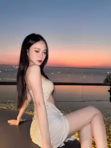 Auie Pornsawan 27