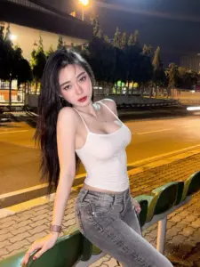 Auie Pornsawan 2