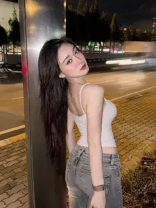 Auie Pornsawan 4